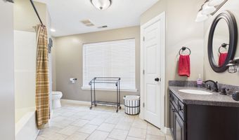 32 Diamond Dr, Barboursville, WV 25504
