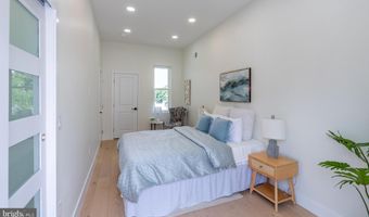 622 MCCLELLAN St, Philadelphia, PA 19148