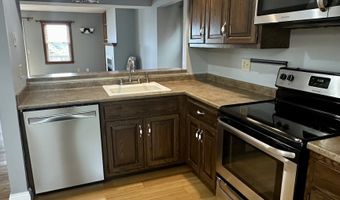 55 Mill Plain Rd 6-8, Danbury, CT 06811