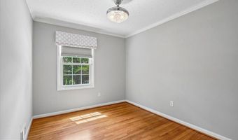 3831 N VERNON St N, Arlington, VA 22207