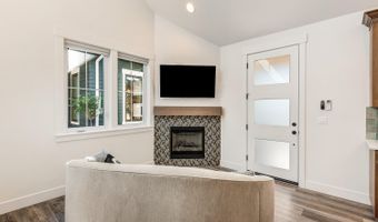 1931 NW Fields St, Bend, OR 97703