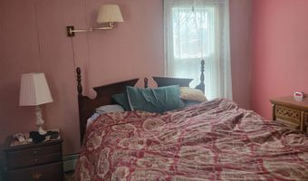 951 Gage St, Bennington, VT 05201