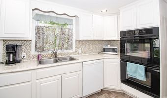 1109 S Van Buren St, Auburn, IN 46706