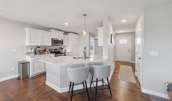 2301 NW Beechwood St, Ankeny, IA 50023