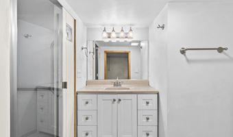 2627 W HEATHER Ave, Appleton, WI 54914