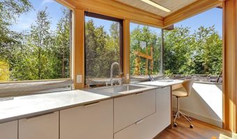 3414 Illiamna Ave, Anchorage, AK 99517