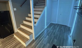 30 N Division St, Cowley, WY 82420