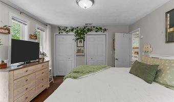 68 Everglade Ave, Warwick, RI 02886