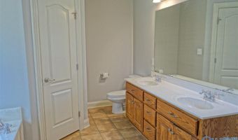 16992 Woodhaven Dr, Athens, AL 35613