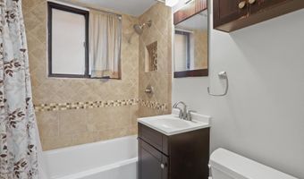 1581 N COLONIAL Ter 201-X, Arlington, VA 22209