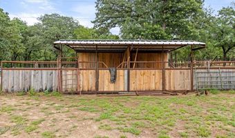 653 Wildwood Trl, Weatherford, TX 76085