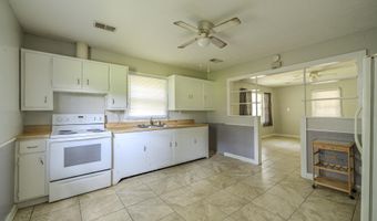 114 S PARKWAY Ave, Bethel Springs, TN 38315