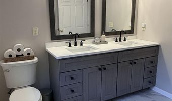 4 Dunnmoore Dr, Bow, NH 03304