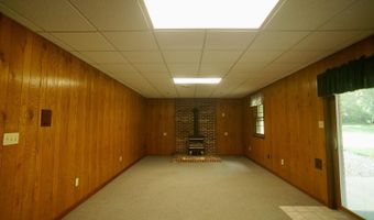 80 Hillcrest Estates Dr, Batesville, IN 47006
