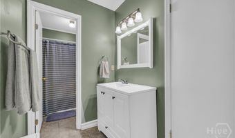 198 Bedford Dr, Hull, GA 30646