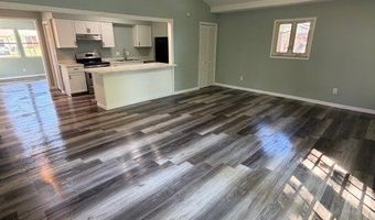 1449 Biloxi Ln, Beech Grove, IN 46107