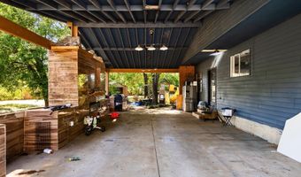 1829 W Lake Shore Dr, Alvarado, TX 76009