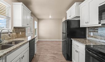 711 15th St, Abernathy, TX 79311