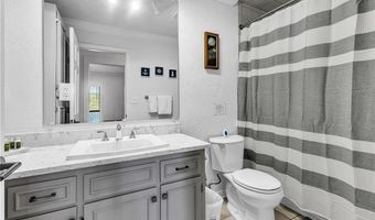 5 RIVERWOOD Ln, Alexander City, AL 35010