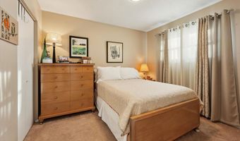 712 Garnet Dr, Ames, IA 50010