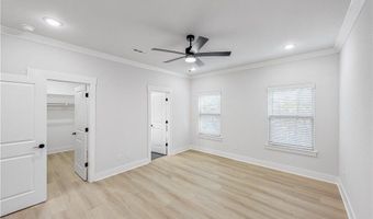 100 Selkirk Dr, Bella Vista, AR 72715