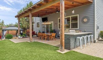 2409 NE Robinson St, Bend, OR 97701