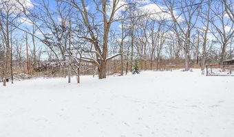 2050 Chalmers Dr, Ann Arbor, MI 48104