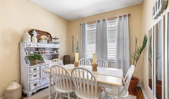 93 Whipple Ave, Cranston, RI 02920