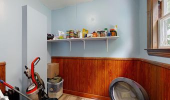 184 Whitney St, Auburn, ME 04210