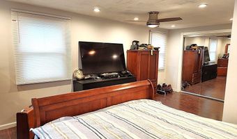 22 Osceola Ln, Billerica, MA 01821