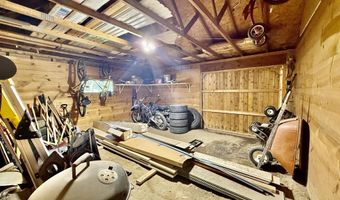 379540 N Shore Dr, Aberdeen, SD 57401