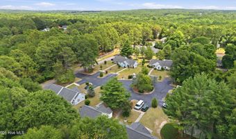906 Cedar Ct, Aberdeen, NC 28315