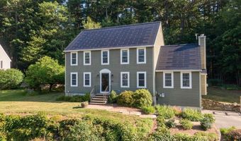 25 Calvin St, Ayer, MA 01432