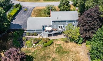 155 Oakdale Rd, North Kingstown, RI 02852