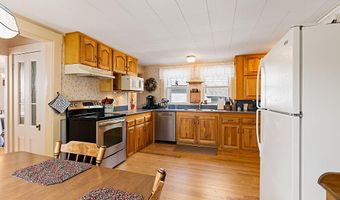 73 Eastern Ave, Augusta, ME 04330
