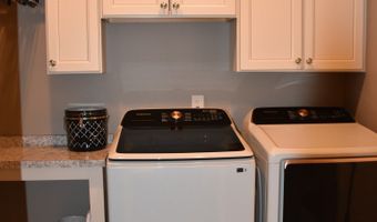 8034 Clearwater Ct, Plainfield, IN 46168
