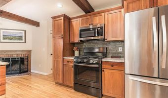 25 Keith Dr, Hopkinton, RI 02832