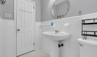 1021 Summit Dr, Albany, GA 31707