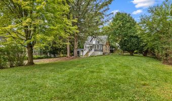 148 Wildwood Rd, Algonquin, IL 60102