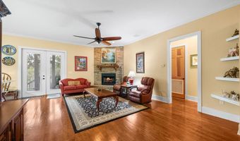 6120 NW 55th St, Bell, FL 32619