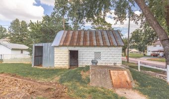 834 S A St, Arkansas City, KS 67005