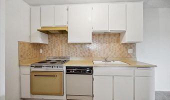 5700 Baltimore Dr 232, La Mesa, CA 91942