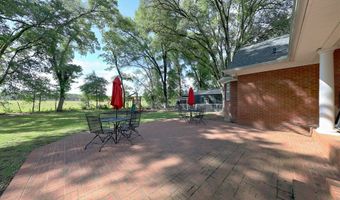 330 River Oaks Dr, Bainbridge, GA 39817