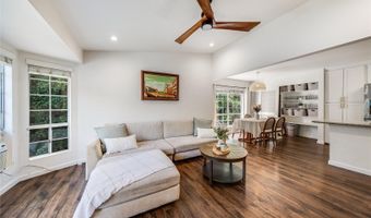 585 Mananai Pl 26U, Honolulu, HI 96818
