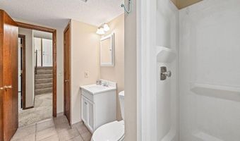 1088 Whitney Dr, Apple Valley, MN 55124