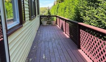 167 Coggeshall Ave B, Newport, RI 02840