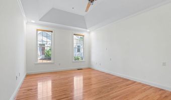 11 Pondside Ln 11, Bolton, MA 01740