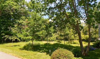 7 Grason Ln, Bar Harbor, ME 04609