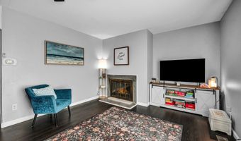 26 Glenview Dr 26, Cromwell, CT 06416
