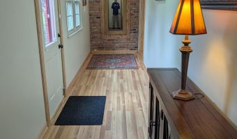 1780 Williamsburg Dr, Adrian, MI 49221